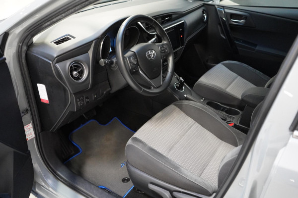 Toyota Auris Touring Sports 1.8 Hybrid Energy Plus | Trekhaak | Dealer onderhouden | Navigatie | Cruise control | All-seasonbanden |