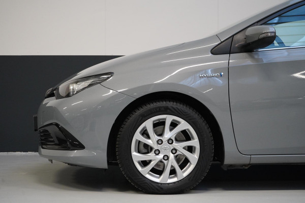 Toyota Auris Touring Sports 1.8 Hybrid Energy Plus | Trekhaak | Dealer onderhouden | Navigatie | Cruise control | All-seasonbanden |