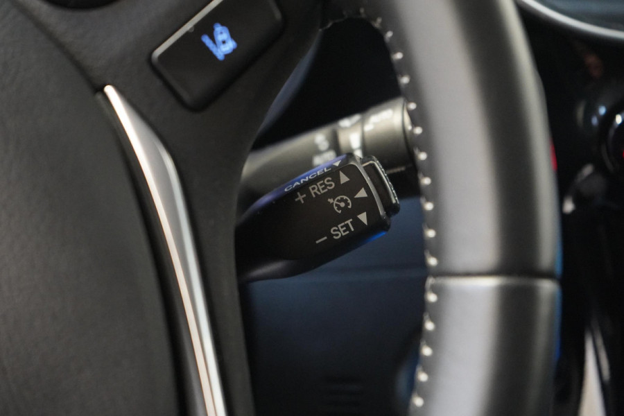 Toyota Auris Touring Sports 1.8 Hybrid Energy Plus | Trekhaak | Dealer onderhouden | Navigatie | Cruise control | All-seasonbanden |