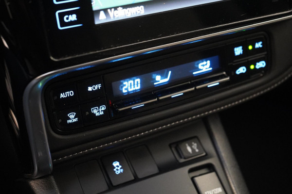 Toyota Auris Touring Sports 1.8 Hybrid Energy Plus | Trekhaak | Dealer onderhouden | Navigatie | Cruise control | All-seasonbanden |