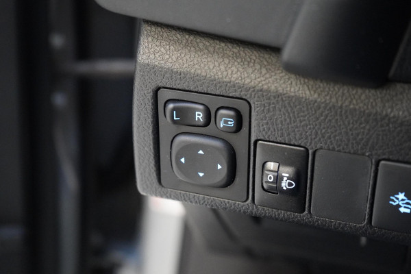 Toyota Auris Touring Sports 1.8 Hybrid Energy Plus | Trekhaak | Dealer onderhouden | Navigatie | Cruise control | All-seasonbanden |