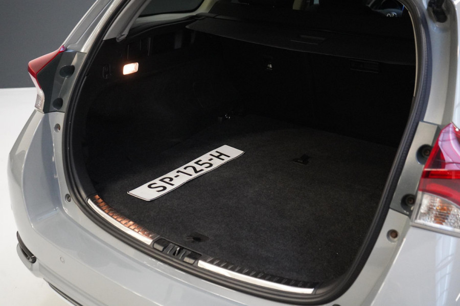 Toyota Auris Touring Sports 1.8 Hybrid Energy Plus | Trekhaak | Dealer onderhouden | Navigatie | Cruise control | All-seasonbanden |