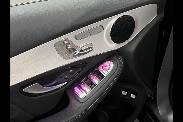 Mercedes-Benz GLC 300e 4MATIC *17.762KM | AMG | Open dak | Adaptive cruise | Stoel-/stuurverwarming