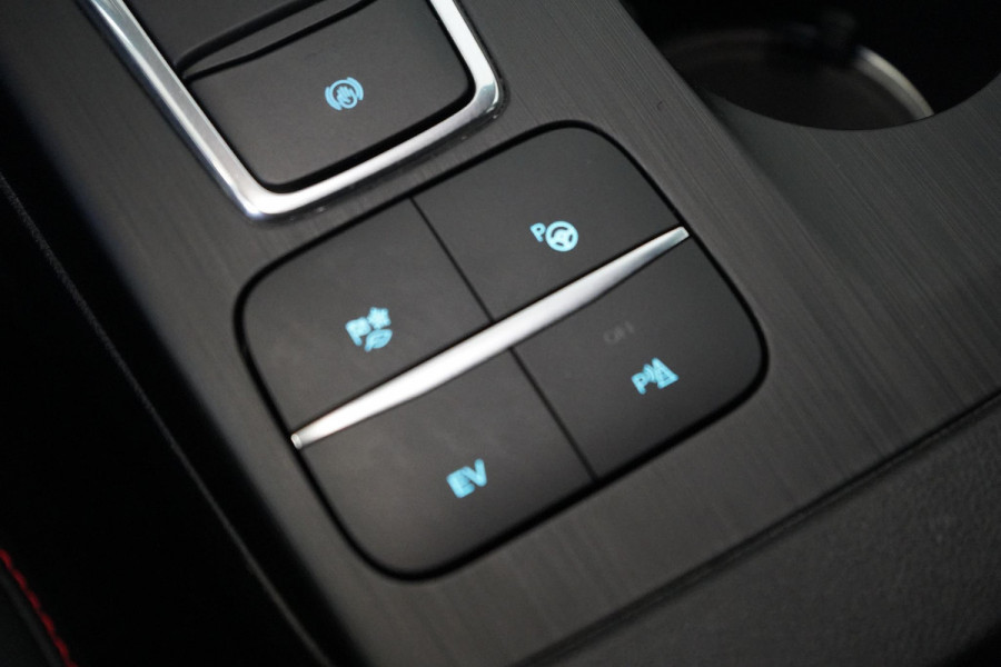 Ford Kuga 2.5 PHEV ST-Line | Trekhaak | Lm velgen | Navigatie | Winterpack | Achteruitrijcamera