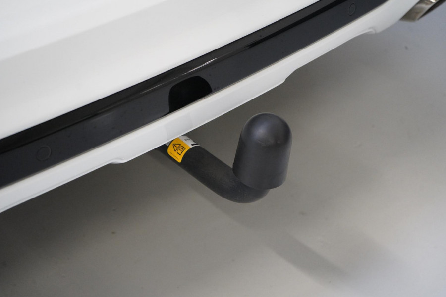 Ford Kuga 2.5 PHEV ST-Line | Trekhaak | Lm velgen | Navigatie | Winterpack | Achteruitrijcamera