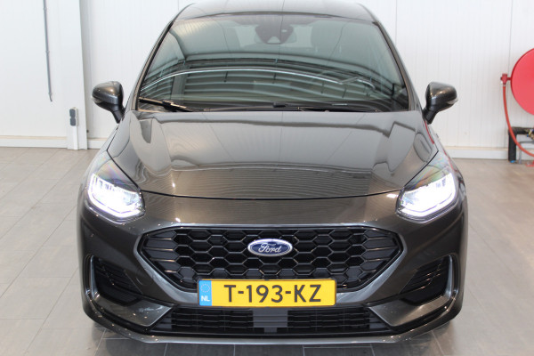 Ford Fiesta 1.0-125pk EcoBoost Mild-Hybrid ST-Line. Luxe, sportieve en goed onderhouden Fiesta ! Autm. airco, Cruise control, Lane assist, 17" Lmv, Parkeersensoren Achter, Metallic lak, Navigatie by Apple/Android, LED verlichting etc.