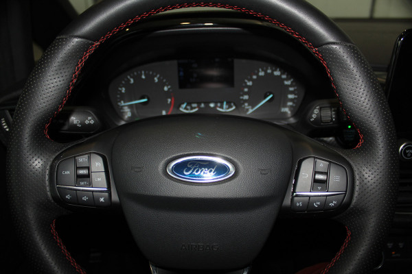 Ford Fiesta 1.0-125pk EcoBoost Mild-Hybrid ST-Line. Luxe, sportieve en goed onderhouden Fiesta ! Autm. airco, Cruise control, Lane assist, 17" Lmv, Parkeersensoren Achter, Metallic lak, Navigatie by Apple/Android, LED verlichting etc.