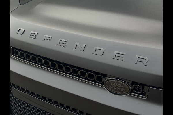 Land Rover Defender P635 110 Octa Black | Nieuw | Narvik Black | Satin