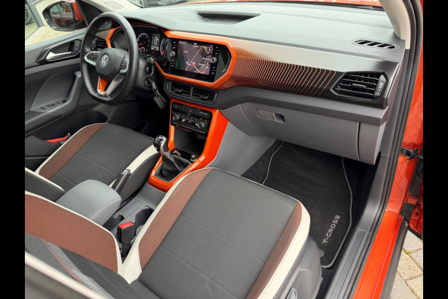Volkswagen T-Cross 1.0 TSI Life, 1e eigenaar, NAP, CarPlay, Navi