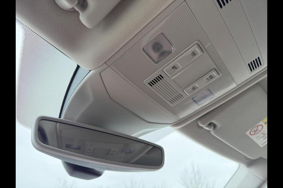 Volkswagen T-Cross 1.0 TSI Life, 1e eigenaar, NAP, CarPlay, Navi