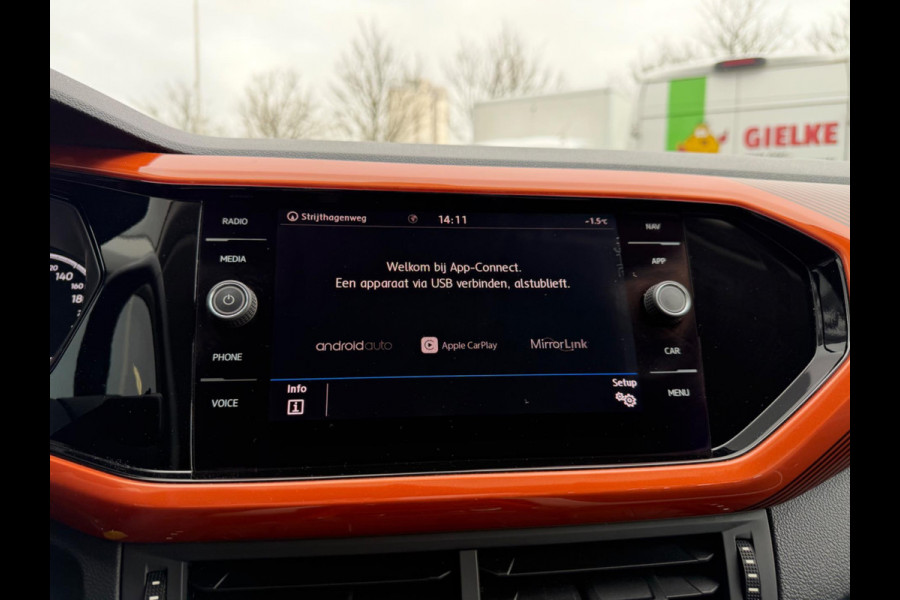 Volkswagen T-Cross 1.0 TSI Life, 1e eigenaar, NAP, CarPlay, Navi