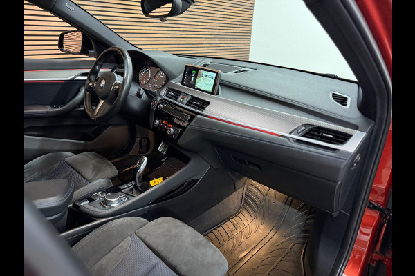 BMW X2 SDrive18i High Executive | M-Pakket | Pano | HUD | 19' inch | Alcantara | Navigatie | LED