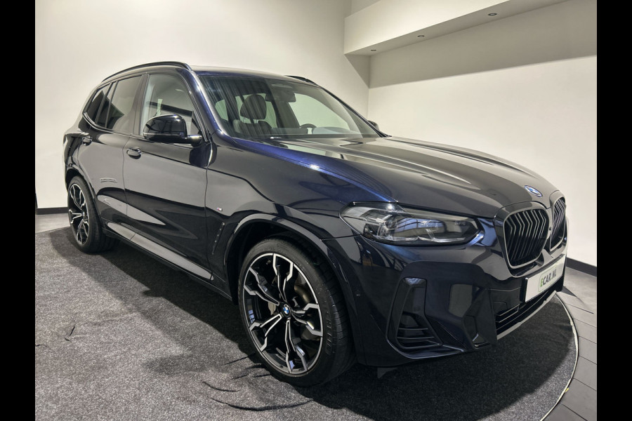 BMW iX3 High Executive M-Sport 80 kWh | Panoramadak | Lederen bekleding | HUD |  21 inch Velgen | Sportstoelen | SoH (batterijcheck) 96,9 % score!