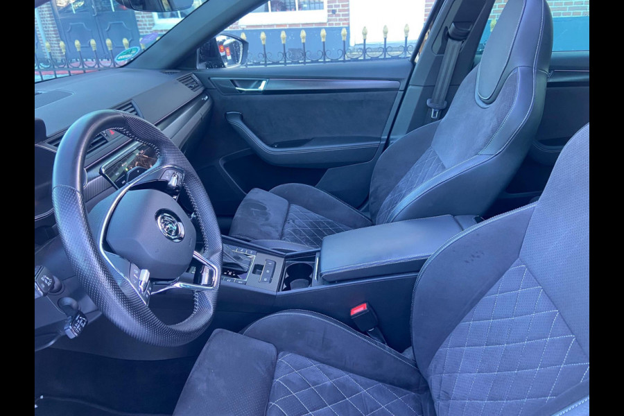 Škoda Superb Combi 1.5TSI RS-SPORTLINE/PANO/MAXTON/VIRTUAL