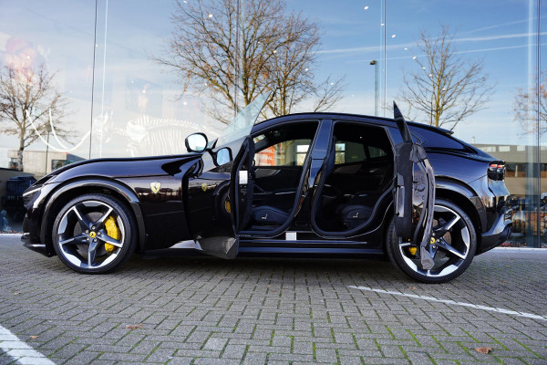 Ferrari Purosangue 6.5 V12