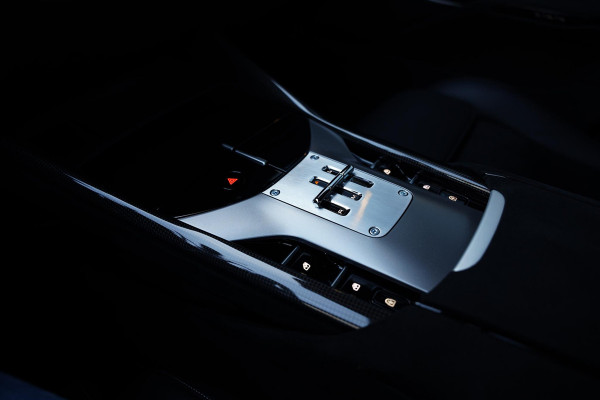 Ferrari Purosangue 6.5 V12