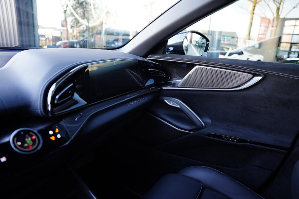 Ferrari Purosangue 6.5 V12