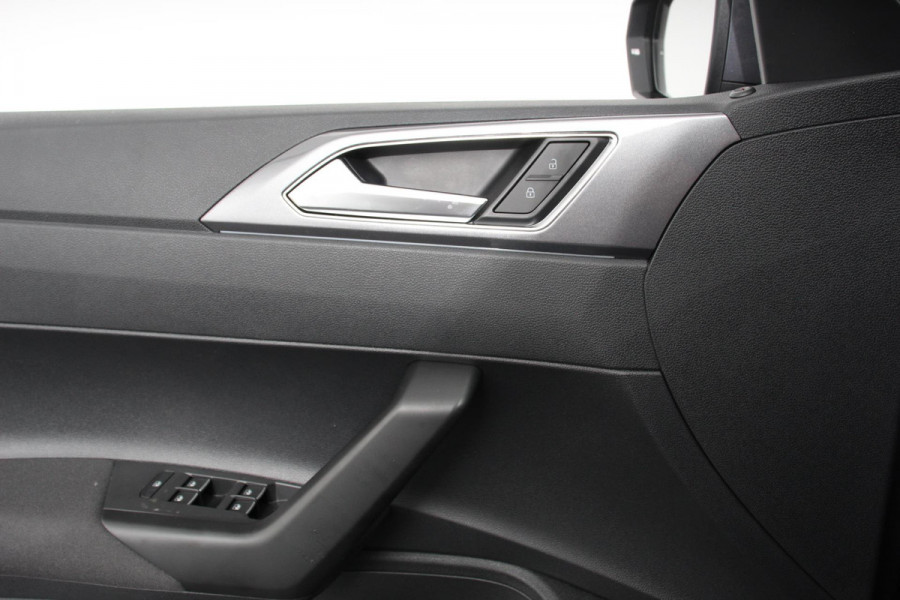 Volkswagen Polo 1.0 TSI DSG Style | Navigatie | Climate Control | Cruise control adaptive | Parkeer sensoren | Led | Dab | Lichtmetalen Velgen | Digitale Cockpit