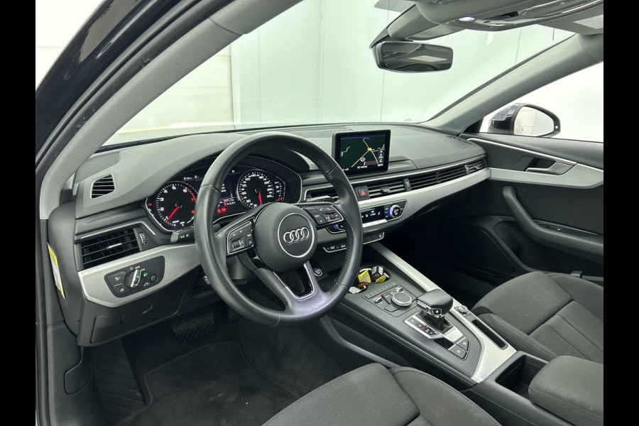 Audi A4 Limousine 1.4 TFSI Sport Lease Edition(NL-auto, Dealer OnderH, Navi, PDC, Cruise Con, Etc)