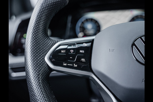 Volkswagen Golf 1.5 eTSI R-Line Business