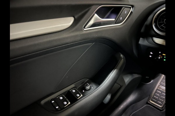 Audi A3 Sportback 35 TFSI 150PK S-Line Black Edition Virtual