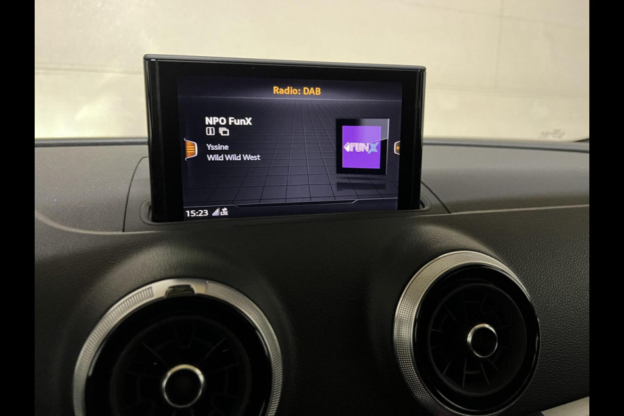 Audi A3 Sportback 35 TFSI 150PK S-Line Black Edition Virtual