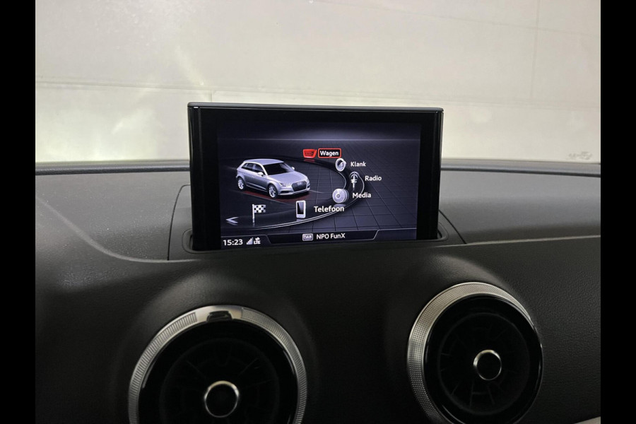 Audi A3 Sportback 35 TFSI 150PK S-Line Black Edition Virtual