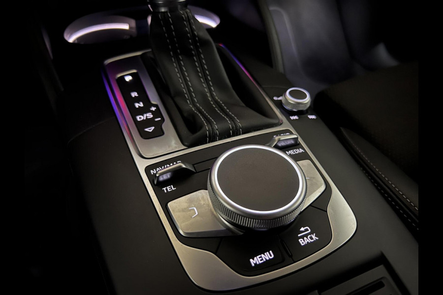 Audi A3 Sportback 35 TFSI 150PK S-Line Black Edition Virtual