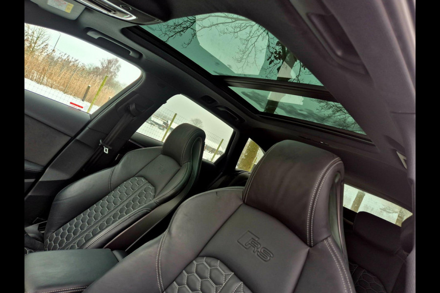 Audi A4 Avant 2.9 TFSI RS 4 quattro panodak . Head up
