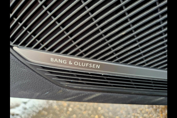 Audi A4 Avant 2.9 TFSI RS 4 quattro panodak . Head up