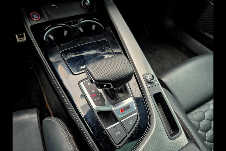 Audi A4 Avant 2.9 TFSI RS 4 quattro panodak . Head up