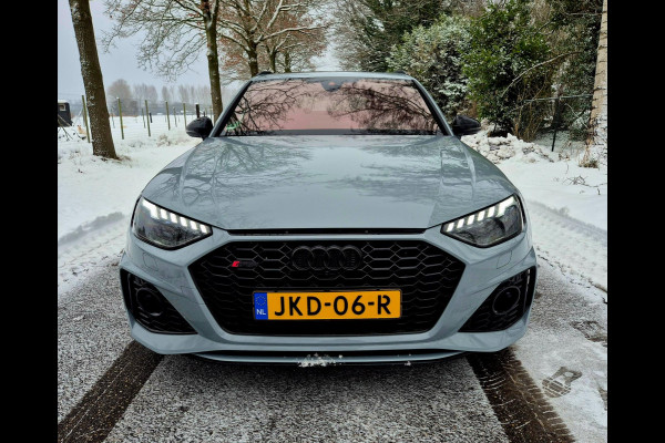 Audi A4 Avant 2.9 TFSI RS 4 quattro panodak . Head up