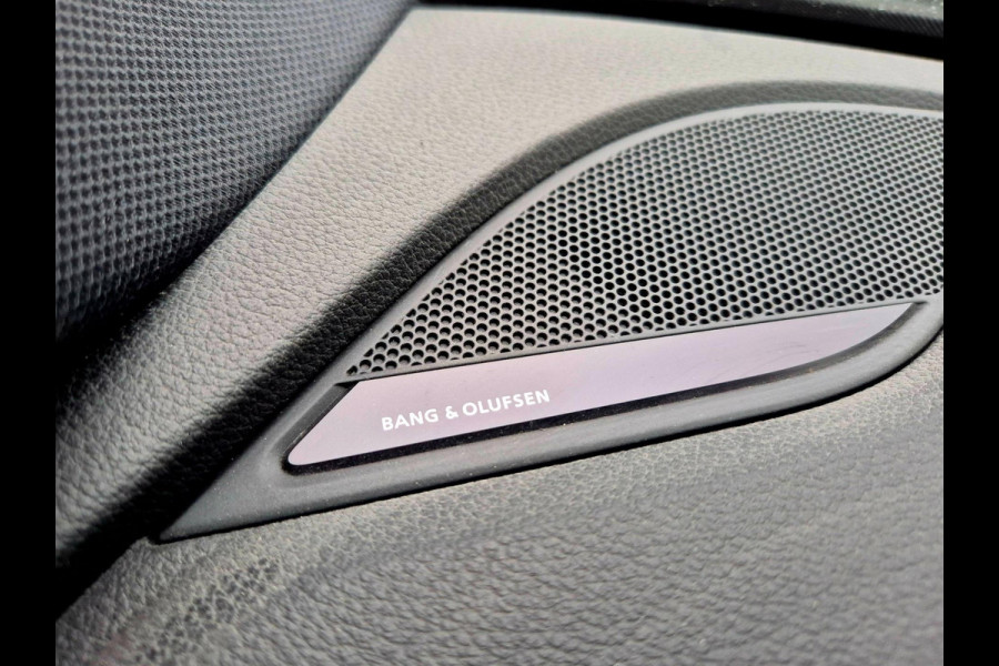 Audi A4 Avant 2.9 TFSI RS 4 quattro panodak . Head up