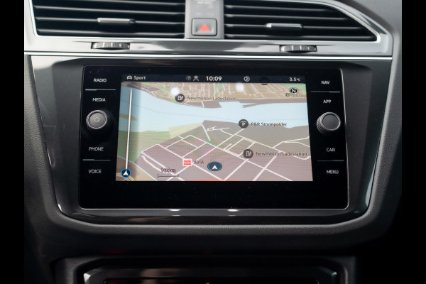 Volkswagen Tiguan 1.5 TSI R-Line Business+ | Harman/Kardon | 20'' | Trekhaak wegkl. | Elk. A-klep | IQ Light | Prijs Rijklaar!!