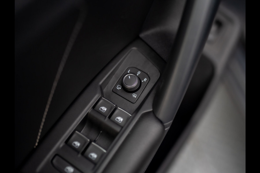 Volkswagen Tiguan 1.5 TSI R-Line Business+ | Harman/Kardon | 20'' | Trekhaak wegkl. | Elk. A-klep | IQ Light | Prijs Rijklaar!!