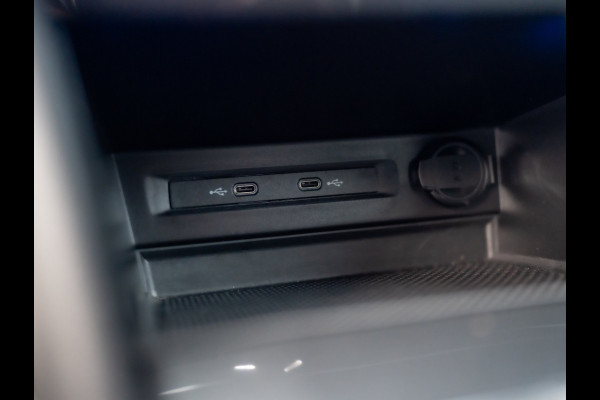 Volkswagen Tiguan 1.5 TSI R-Line Business+ | Harman/Kardon | 20'' | Trekhaak wegkl. | Elk. A-klep | IQ Light | Prijs Rijklaar!!