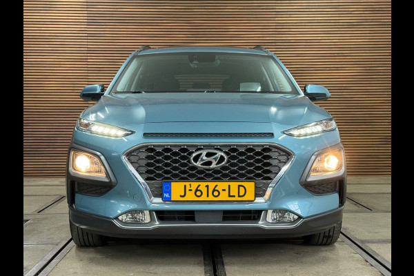 Hyundai Kona 1.6 GDI HEV Fashion Sky Automaat | Schuif/kanteldak | Carplay | Camera | HUD | Keyless