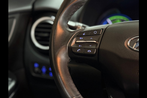 Hyundai Kona 1.6 GDI HEV Fashion Sky Automaat | Schuif/kanteldak | Carplay | Camera | HUD | Keyless