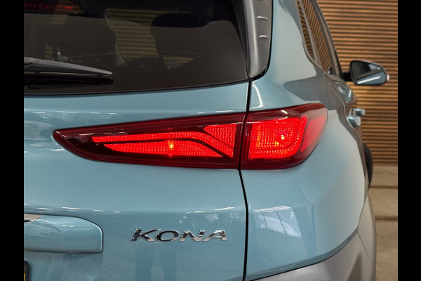 Hyundai Kona 1.6 GDI HEV Fashion Sky Automaat | Schuif/kanteldak | Carplay | Camera | HUD | Keyless