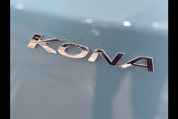 Hyundai Kona 1.6 GDI HEV Fashion Sky Automaat | Schuif/kanteldak | Carplay | Camera | HUD | Keyless