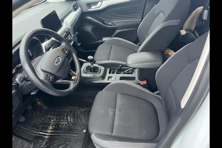 Ford FOCUS Wagon 1.0 EcoBoost 125 PK Trend Business | Winterpakket | Climate Control | Cruise Control | Privacy Glass | Dealeronderhouden