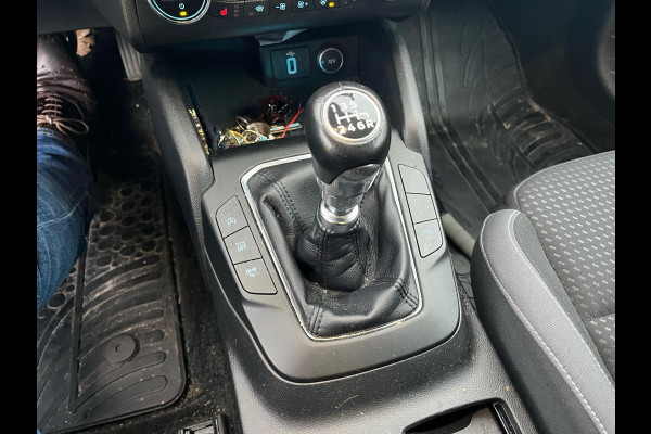 Ford FOCUS Wagon 1.0 EcoBoost 125 PK Trend Business | Winterpakket | Climate Control | Cruise Control | Privacy Glass | Dealeronderhouden