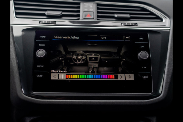 Volkswagen Tiguan 1.5 TSI R-Line Business+ | Trekhaak wegkl. | 20'' | Side Assist | Elk. A-klep | IQ Light | Prijs Rijklaar!!