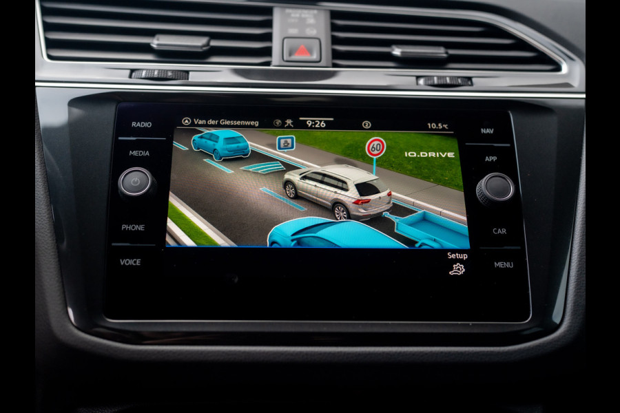 Volkswagen Tiguan 1.5 TSI R-Line Business+ | Trekhaak wegkl. | 20'' | Side Assist | Elk. A-klep | IQ Light | Prijs Rijklaar!!