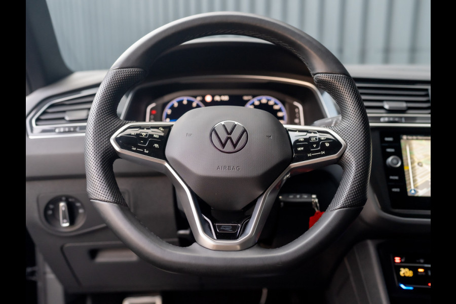 Volkswagen Tiguan 1.5 TSI R-Line Business+ | Trekhaak wegkl. | 20'' | Side Assist | Elk. A-klep | IQ Light | Prijs Rijklaar!!