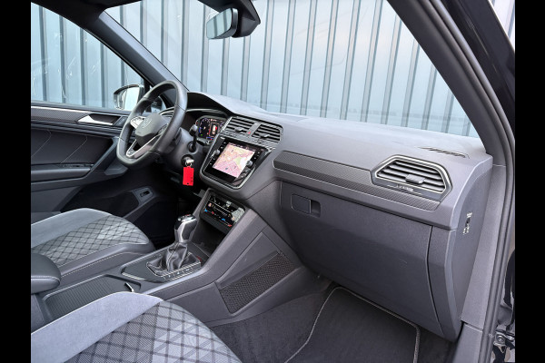 Volkswagen Tiguan 1.5 TSI R-Line Business+ | Trekhaak wegkl. | 20'' | Side Assist | Elk. A-klep | IQ Light | Prijs Rijklaar!!