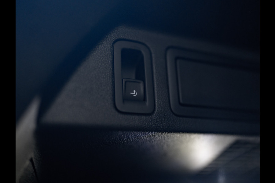 Volkswagen Tiguan 1.5 TSI R-Line Business+ | Trekhaak wegkl. | 20'' | Side Assist | Elk. A-klep | IQ Light | Prijs Rijklaar!!