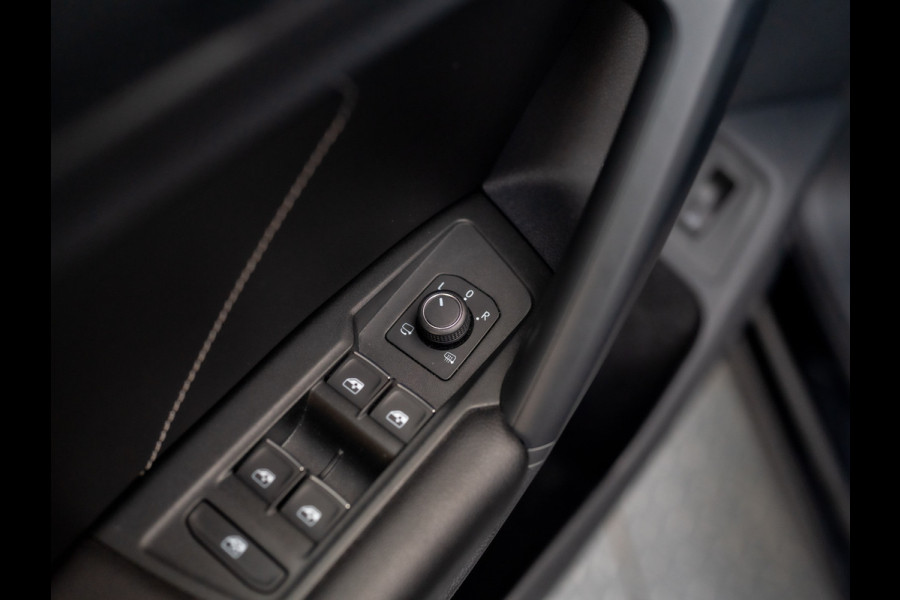 Volkswagen Tiguan 1.5 TSI R-Line Business+ | Trekhaak wegkl. | 20'' | Side Assist | Elk. A-klep | IQ Light | Prijs Rijklaar!!