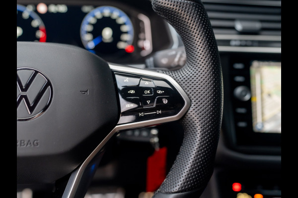 Volkswagen Tiguan 1.5 TSI R-Line Business+ | Trekhaak wegkl. | 20'' | Side Assist | Elk. A-klep | IQ Light | Prijs Rijklaar!!