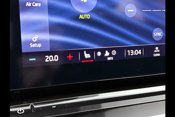 Škoda Octavia Combi 1.5 e-TSI DSG Style | Navigatie | Climate Control | Parkeer Sensoren | Camera | DAB | Cruise control | Lichtmetalen Velgen | Keyless